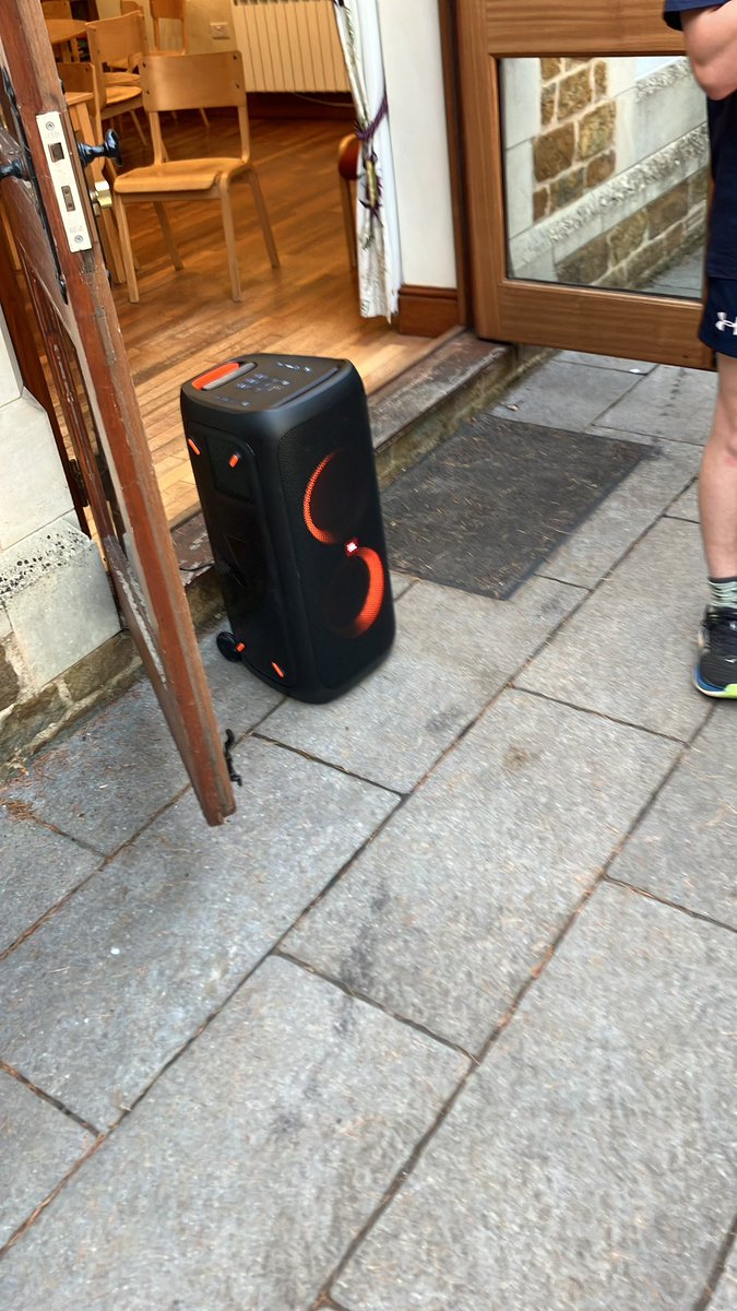 Whole house American football, garden tennis, basketball challenges, sitting around the bbq enjoying the sounds of the 2025 leavers’ gift and other house games all enjoyed on a leisurely Saturday evening.
