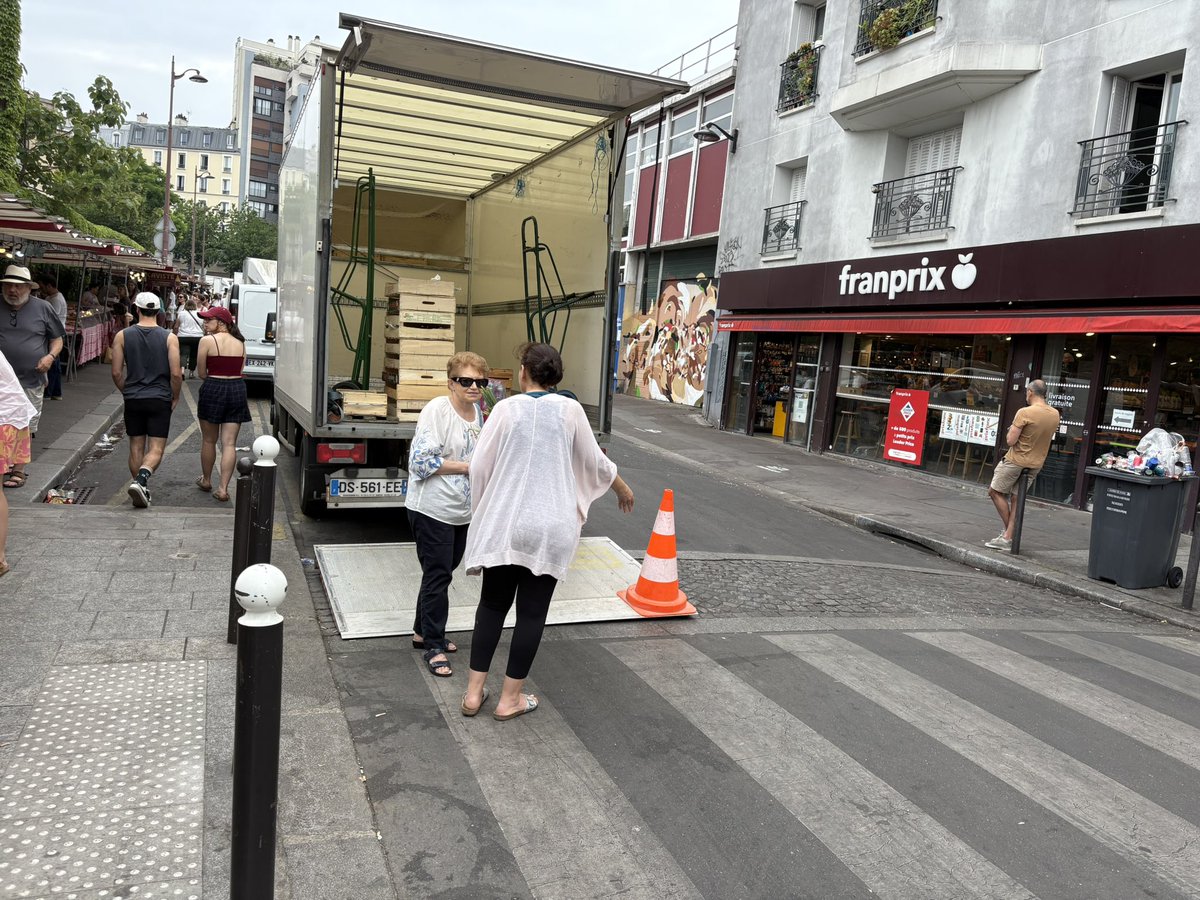 Mathias Brugere (@matparis10) on Twitter photo Avec l’équipe <a href="/in10pensables/">Tous inDIXpensables</a> nous continuions ce matin au marche Alibert notre grande consultation auprès des habitants pour avoir
👉leur regard sur le 10e
👉leurs idées pour l’avenir de l’arrondissement
Nous avons aussi défendu la nécessaire reforme de la loi PLM. Avec l’équipe <a href="/in10pensables/">Tous inDIXpensables</a> nous continuions ce matin au marche Alibert notre grande consultation auprès des habitants pour avoir
👉leur regard sur le 10e
👉leurs idées pour l’avenir de l’arrondissement
Nous avons aussi défendu la nécessaire reforme de la loi PLM.