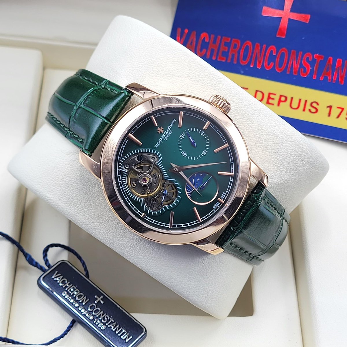 moshlion_luxury's tweet photo. NOT FLEXIN’. JUST LETTING THE WATCH SPEAK.
LUXURY IS LOUDER WHEN IT’S SILENT.
LUXURY WRISTWATCH FOR MEN
VACHERON CONSTANTIN
AVAILABLE AS SEEN
PRICE: 150K BOX 🗃️
AVAILABLE IN DIFFERENT COLORS https://t.co/bkJqka8nhE
