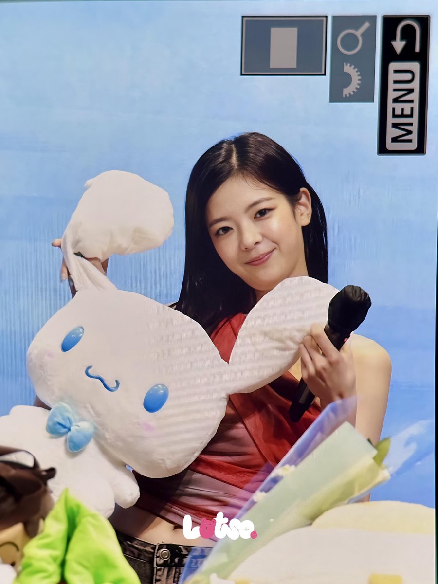 DinSongLotso's tweet image. 𝟸𝟻𝟶𝟼𝟸𝟸 ᴡɪᴛʜ ʟɪᴀ🐻

#리아 #LIA #있지 #ITZY