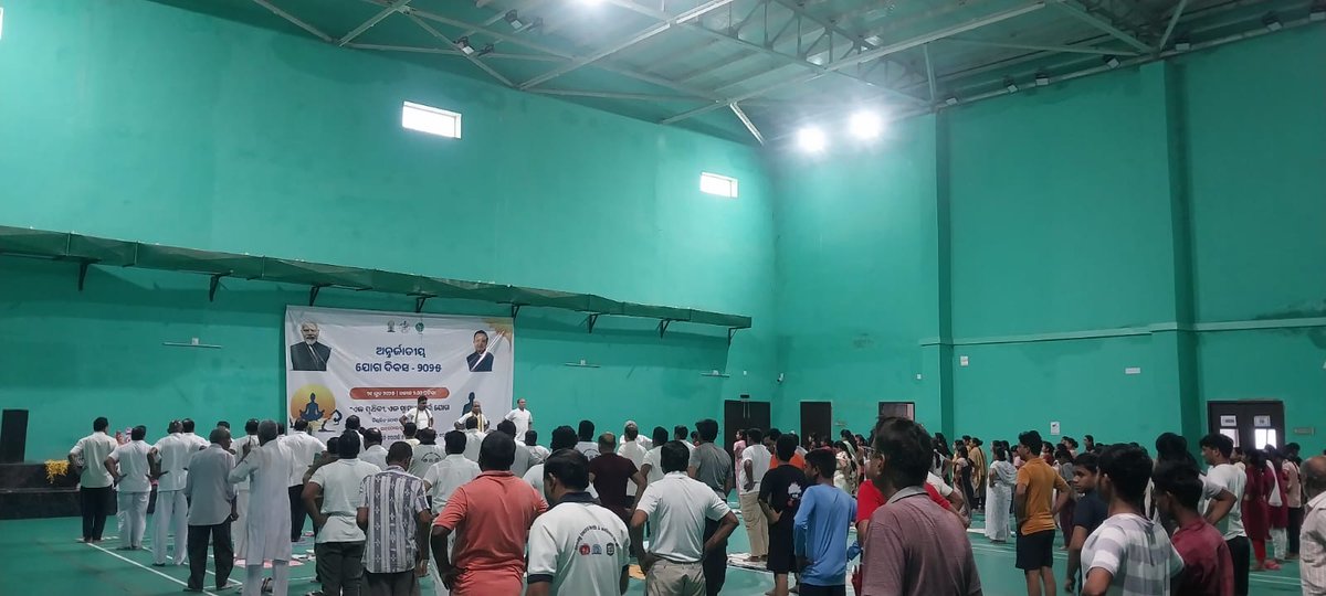 NacBarpali's tweet photo. @HUDDeptOdisha  International Yoga Day 2025 was observed on 21st June in Indoor Sports Stadium Barpali with active cooperation of Patanjali Yoga Samiti Barpali. https://t.co/yMiQukaBeU