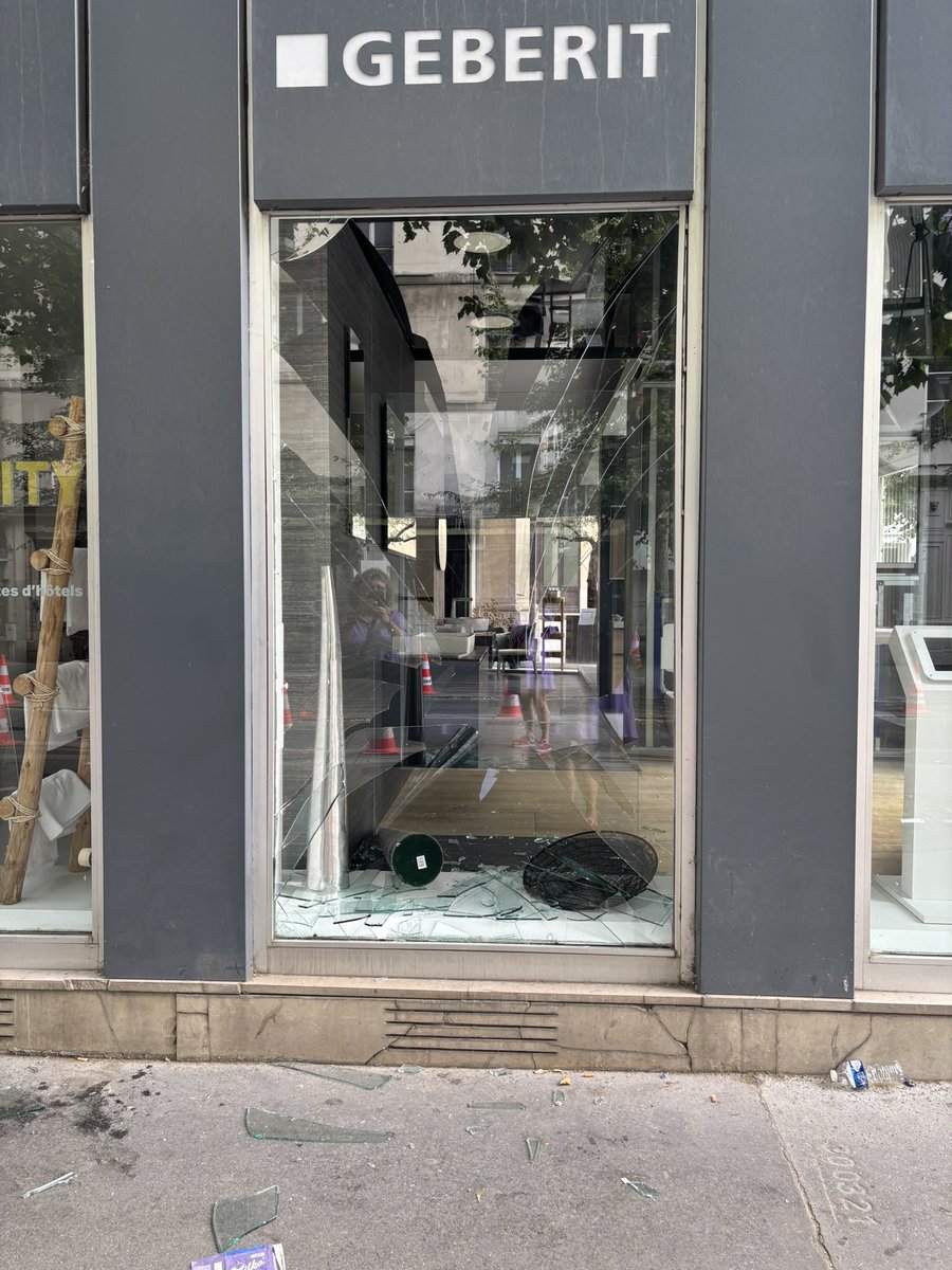Je pense qu’il faut revoir la fête de la musique .. les débordements, la casse , les détritus , les détériorations chez les commerçants… de la fête à un réveil difficile 😞