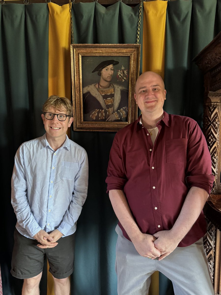 Dr Owen Emmerson (@drowenemmerson) on Twitter photo Most come to #HeverCastle for the history - Josh Widdicombe came to meet the fam! In 2021, I had the joy of telling Josh that he’s descended from Mary Boleyn on BBC’s <a href="/WDYTYA_UK/">WDYTYA? UK</a>. Today, he unveiled a 16th century portrait of her husband, William Carey - Josh’s 14x great-gramps! Most come to #HeverCastle for the history - Josh Widdicombe came to meet the fam! In 2021, I had the joy of telling Josh that he’s descended from Mary Boleyn on BBC’s <a href="/WDYTYA_UK/">WDYTYA? UK</a>. Today, he unveiled a 16th century portrait of her husband, William Carey - Josh’s 14x great-gramps!