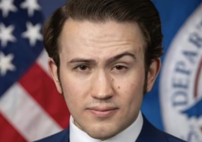 Anyone who’s upset that Trump put this 22-year-old kid in charge of terrorism prevention — despite the fact that he previously worked as a gardener and grocery store clerk, and has ZERO experience in counter-terrorism — is clearly just jealous they can’t do that eyebrow thing. 🤨