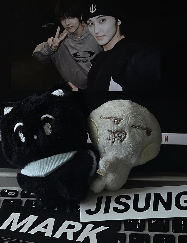 리링 tweet media