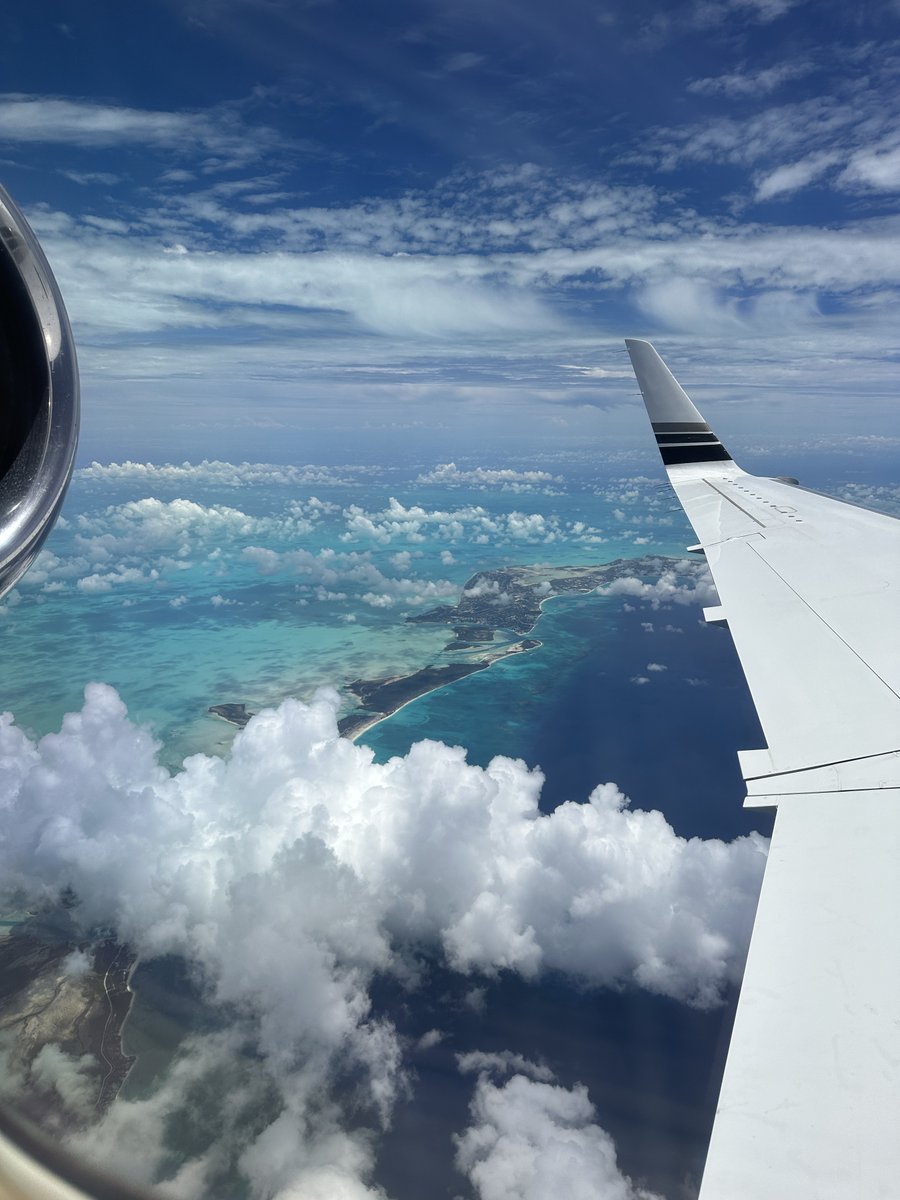 FlyPJets's tweet image. Where unparalleled service meets breathtaking views. Your private jet awaits.

flypji.com #CharterLife #ExclusiveExperience #travel #privatejets #flyprivate #jetcharter #charter