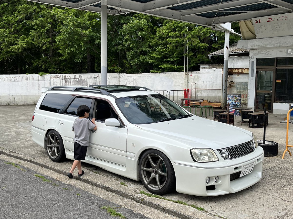 父親が子供と一緒にいれる時間をトータルするとたった3年間しかないらしい。

今週の土日も、2人の息子とたくさん遊んで、たくさん話した。

俺はその倍を目指す。

子育ては楽しい👍