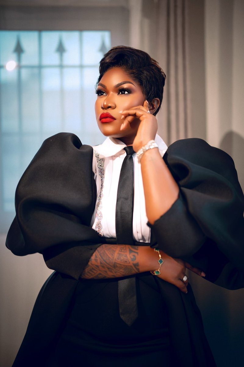 Masterqueen_1 tweet media