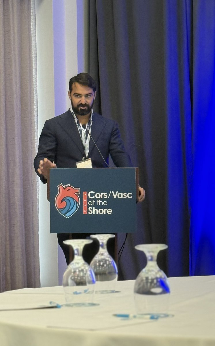 CorsAtTheShore's tweet image. Superstar structural heart physician-scientist @g_giustinoMD discussing hemodynamic support during structural heart interventions. #ECMO #LAVAECMO #SHOCK  @AtlanticHealth @morristownheart @HenryFordHealth