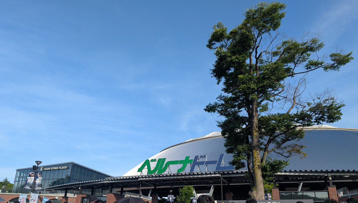 youki_LL's tweet photo. 色んな気持ちがあるけど一言だけ
10年間ありがとうございました！！
 #aqours_finare_Day1
 #aqours_finare_Day2 https://t.co/r52YUJSN4E