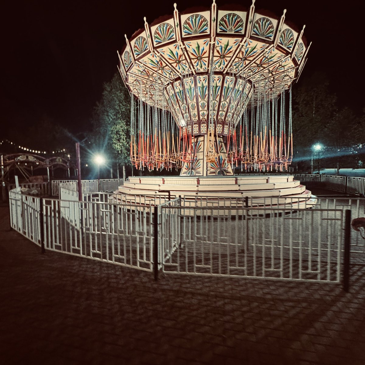 GazCoombes's tweet photo. Dreamland Margate, Friday night vibes ❤️ https://t.co/Vr7Fdg2CSN