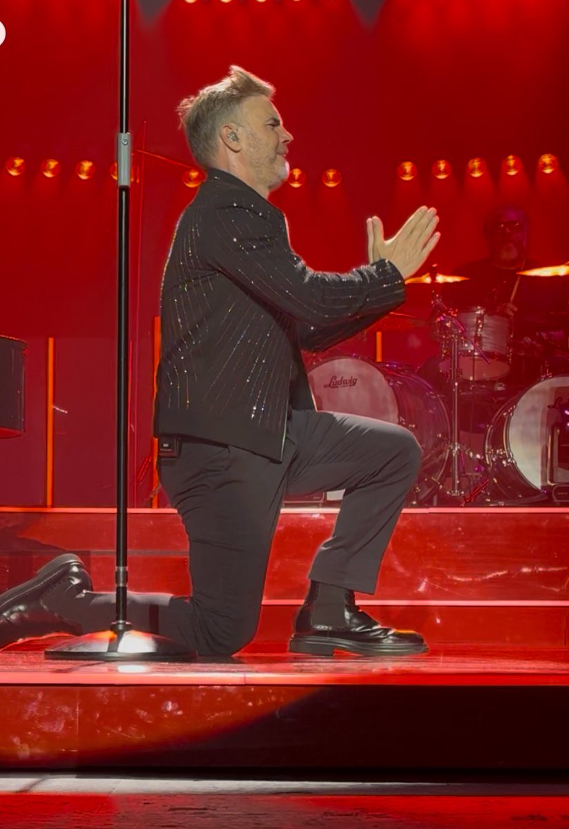 Wayziewoo's tweet photo. @GaryBarlow Defo got #posttourblues xx https://t.co/2nZ9O3T4H2
