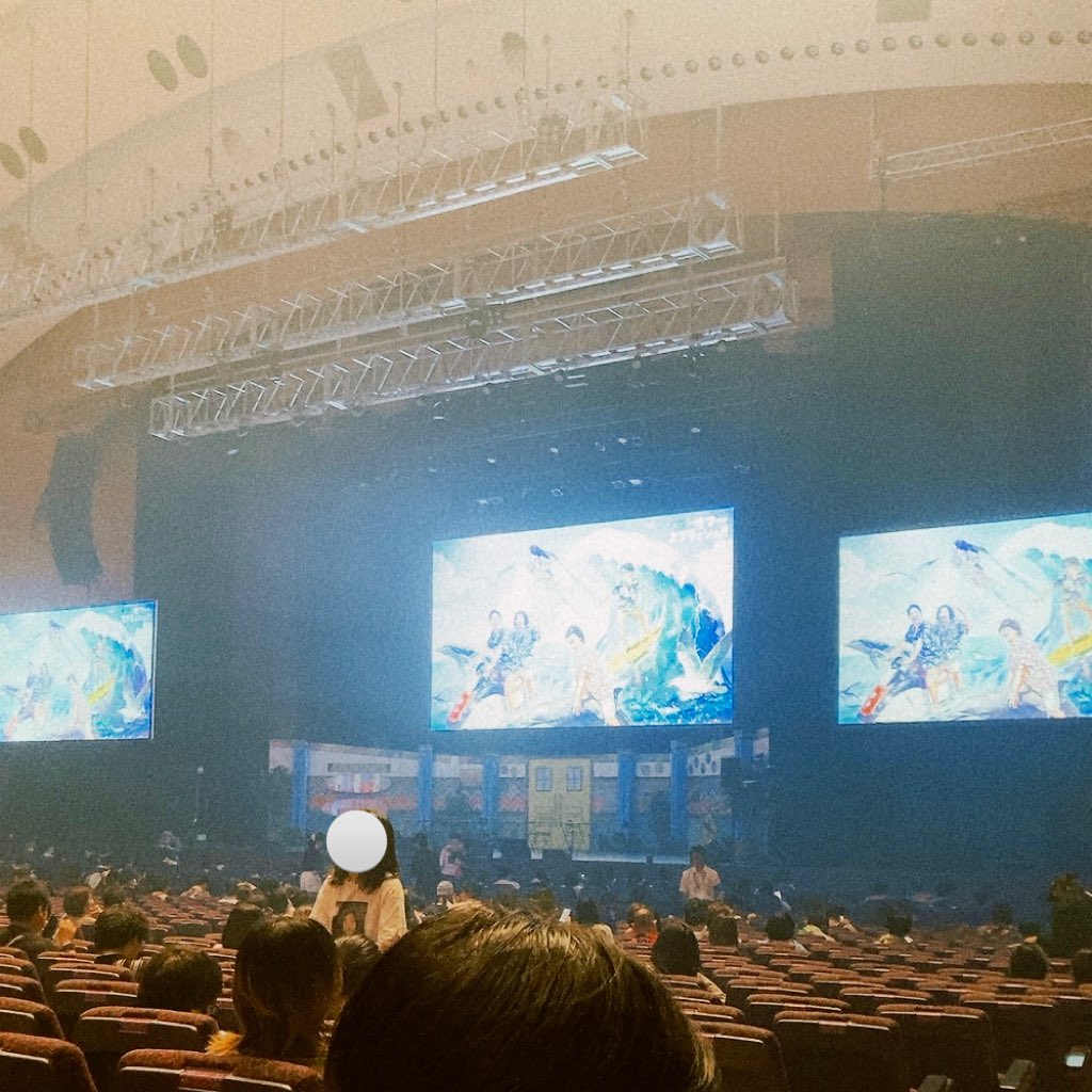 🏝️🌊☀️🗿