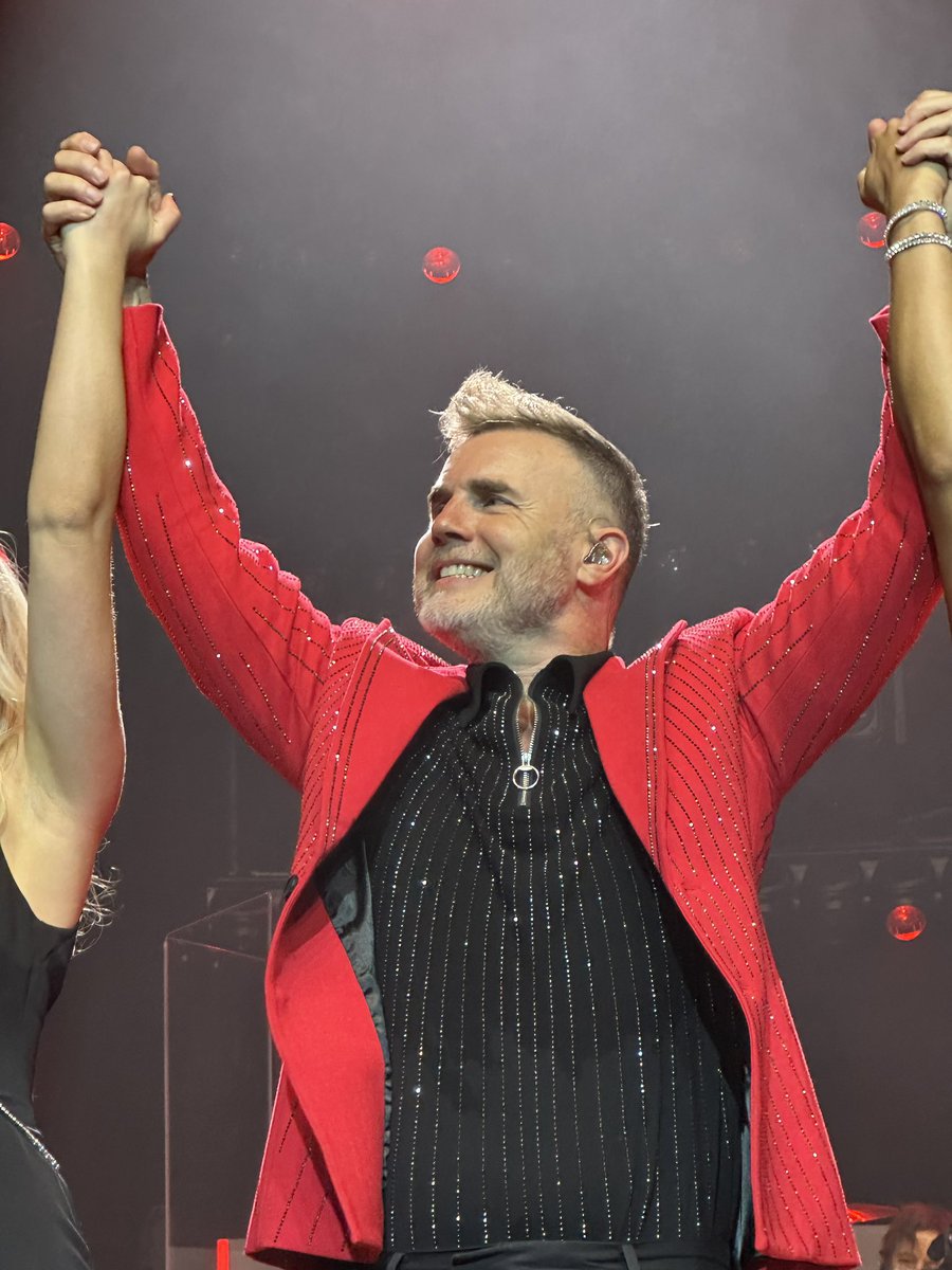mrsdebclark's tweet photo. @GaryBarlow https://t.co/tnpNA6oiAo