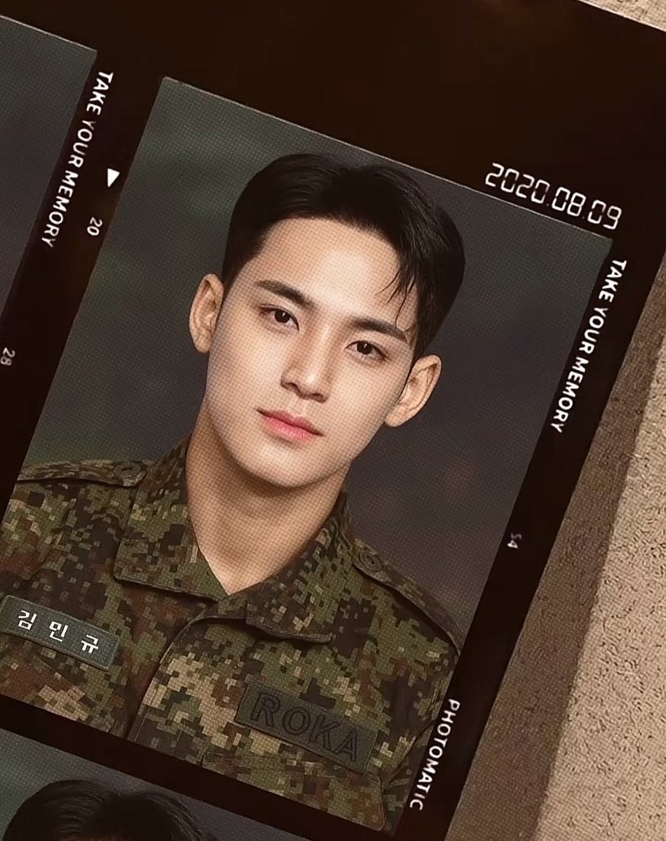 cvntres's tweet photo. WHAT THE FUCK...mingyu's going to be the finest military man https://t.co/Z6l2b6tKU0