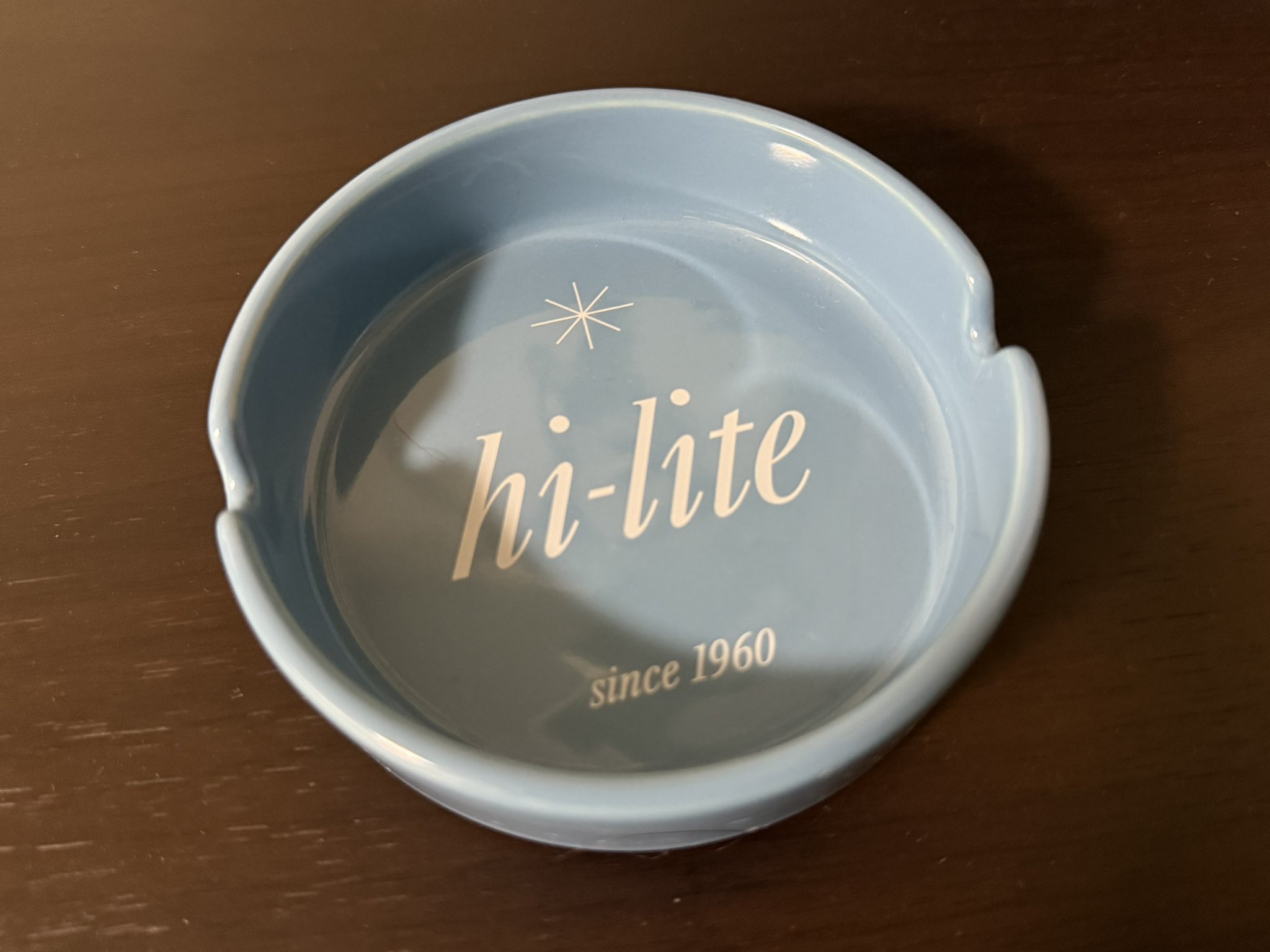 hi-liteオリジナル卓上灰皿 65周年記念モデル ＜ブルー＞ hi-liteオリジナル卓上灰皿 65周年記念モデル ＜ブルー＞ - メルカリ