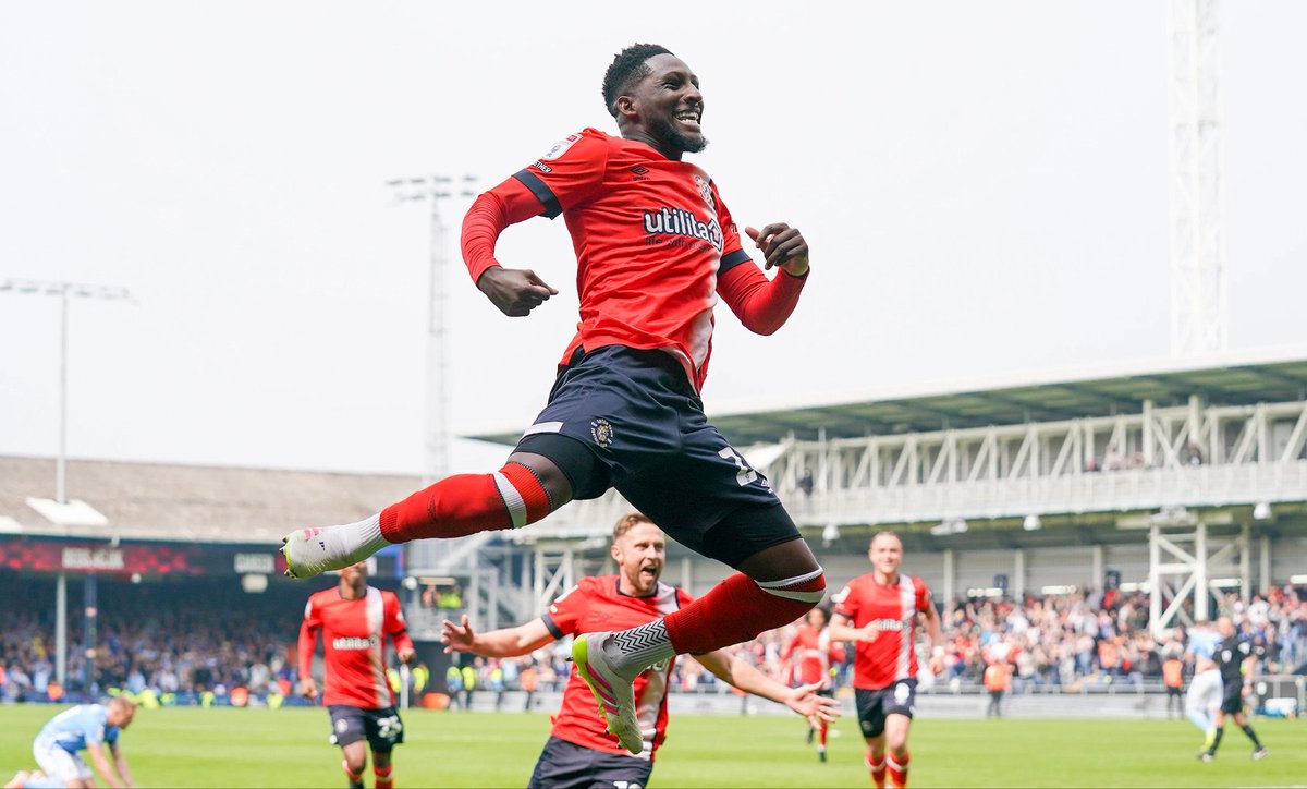 🗞️ 𝐒𝐡𝐚𝐧𝐝𝐨𝐧 𝐁𝐚𝐩𝐭𝐢𝐬𝐭𝐞 🇬🇩 (27 ans) est sur les tablettes de #Pompey et Oxford après la relégation de Luton en League One. 

Le milieu international Grenadien a joué 3 saison en Premier League avec Brentford et a démarré sa carrière aux côtés de John Mousinho à Oxford