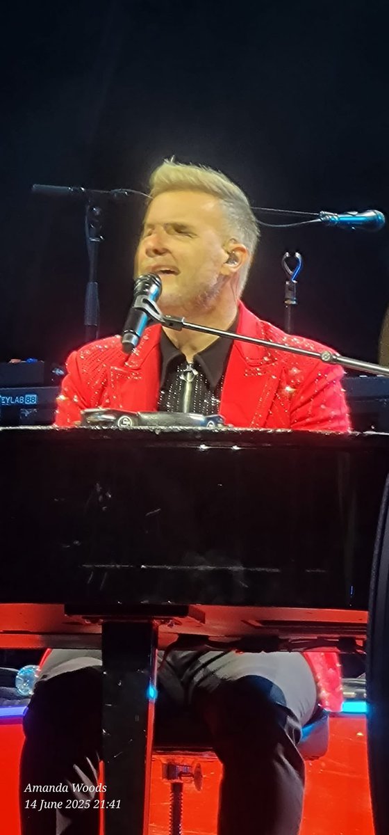 Wayziewoo's tweet photo. @GaryBarlow #posttourblues https://t.co/CyadSkl5VI