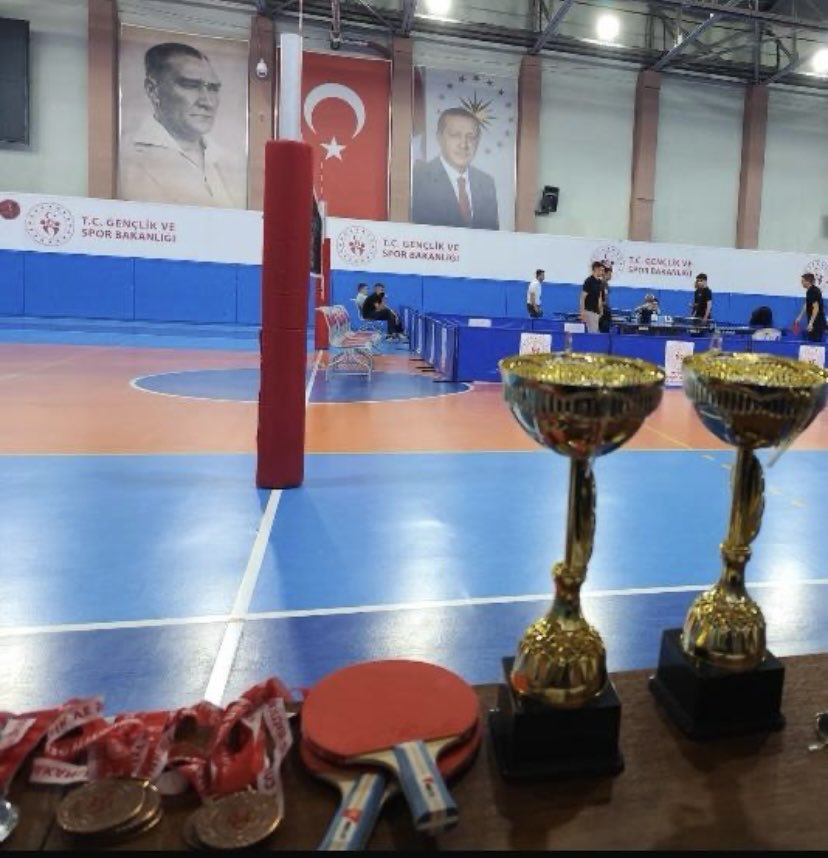 NevsehirMTenisi's tweet photo. Nevşehir Okul Sporları 2.Küme Gençler Kız-Erkek Masa Tenisi Müsabakaları Sona Erdi. https://t.co/vd0zHB0JBE