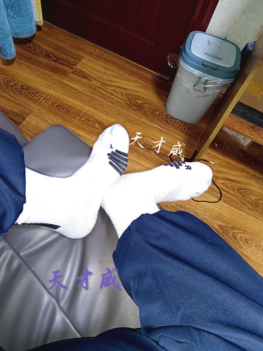 天才威 tweet media