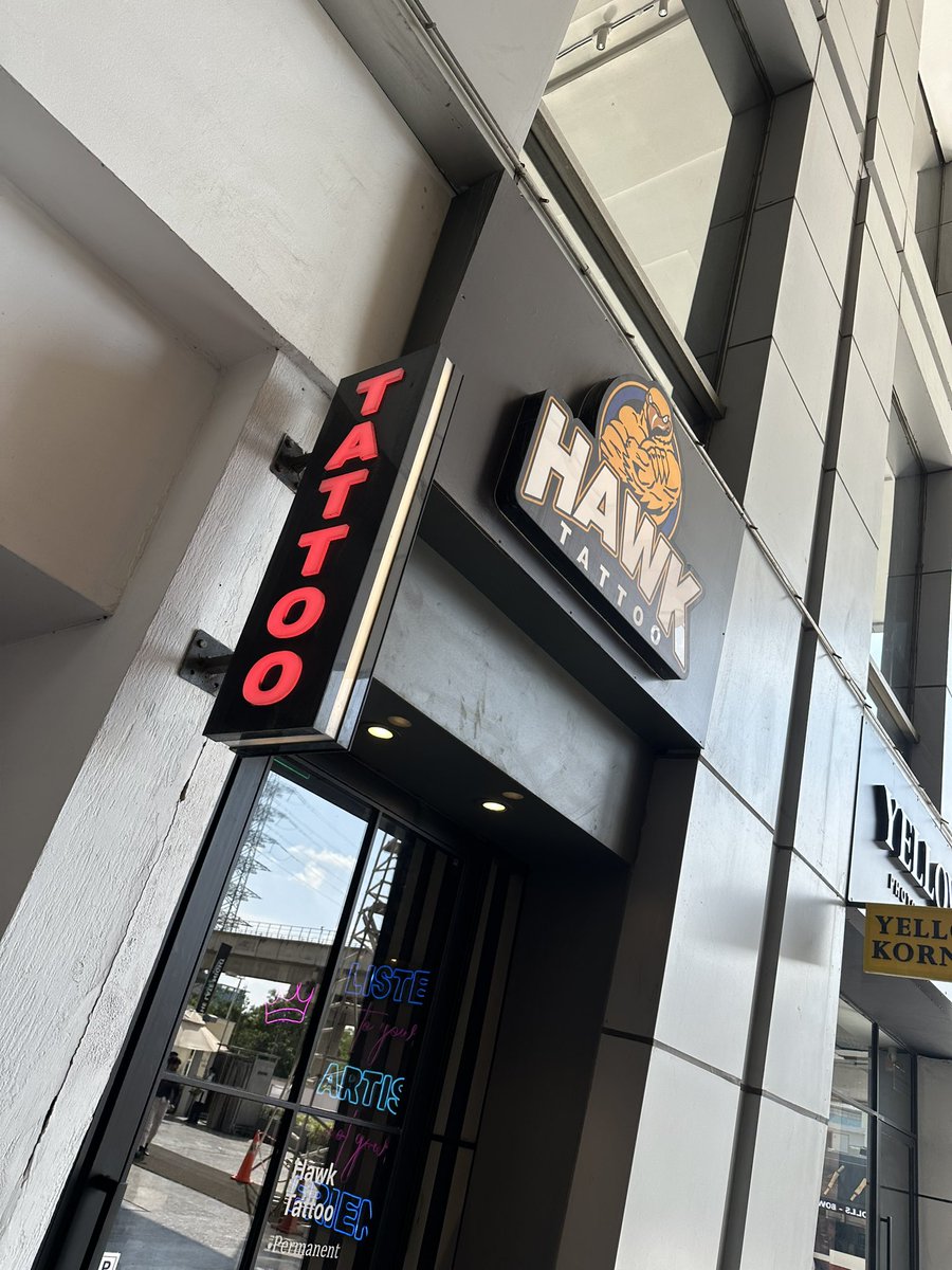 lc2674styk's tweet image. インド国内の近代都市化された場所

#CYBERHUB
#インド