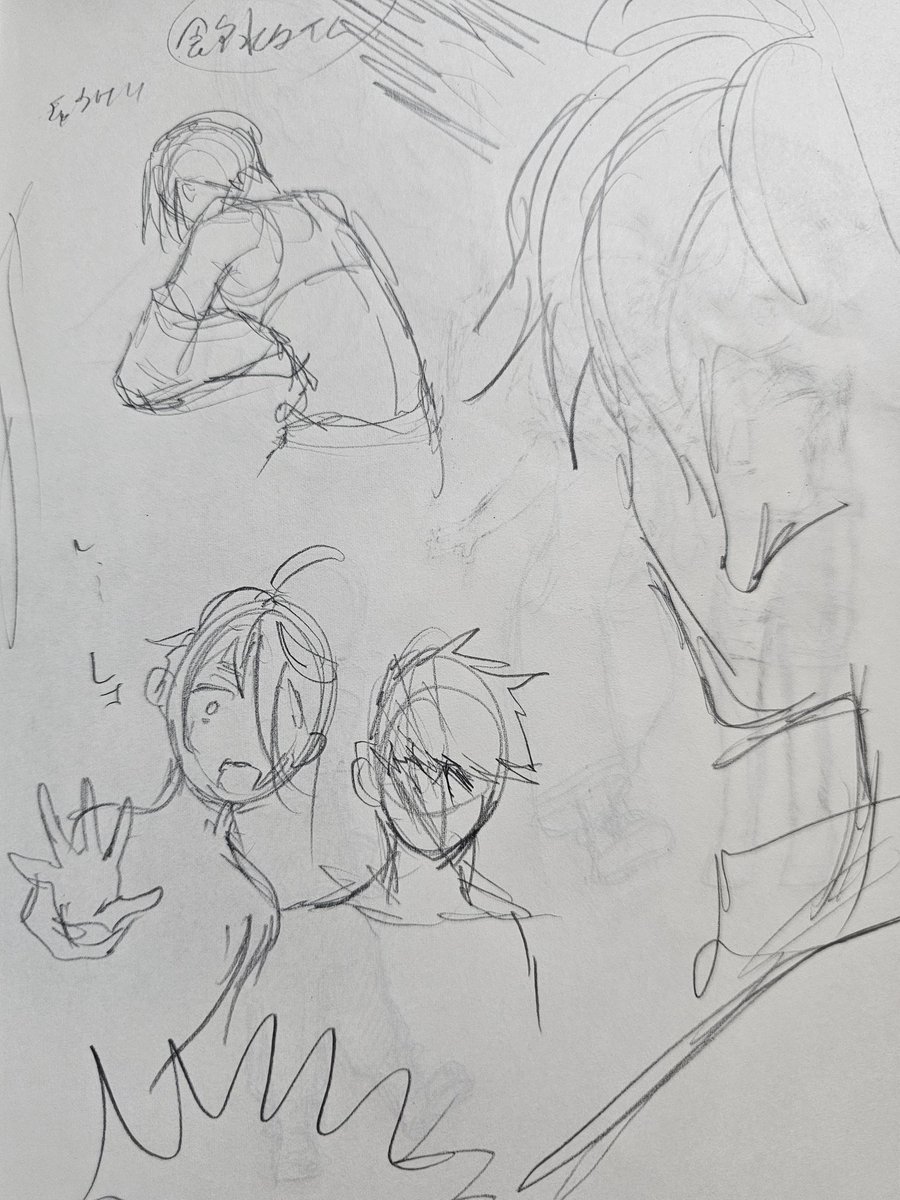 ⚽選手のスポーツブラの話になって落書きしたあとスケブ描いてた✌ 