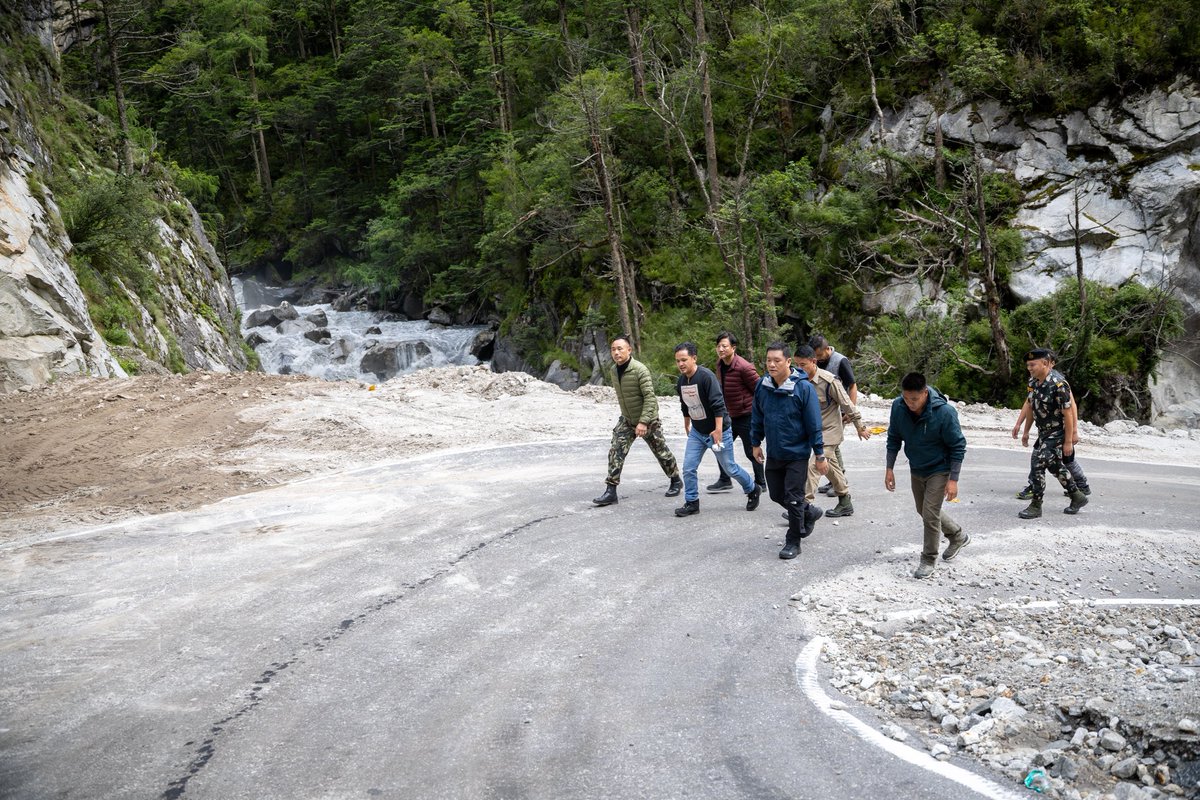 PemaKhanduBJP's tweet photo. From the trail to Mago – a few more snapshots… https://t.co/Ubsg2fiIHH