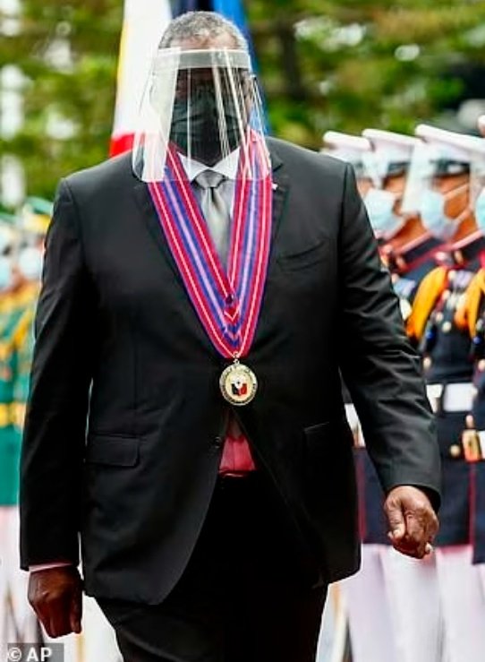 Thank God this clown is not our defense secretary today!