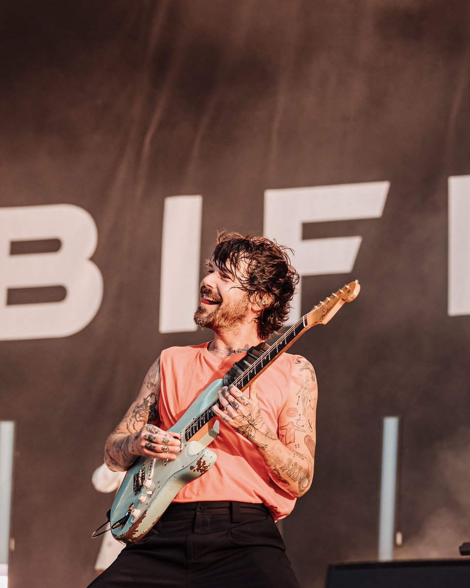 Biffy Clyro (@biffyclyro) on Twitter photo Unreal Germany <a href="/southsidefstvl/">Southside Festival</a>. <a href="/pinkpopfest/">Pinkpop festival</a>, we’ll see you tonight at 6.55pm
📸: Francesca Pieroni Neil / Eva Stutter / Philipp Kratzer / Adam Haranghy Unreal Germany <a href="/southsidefstvl/">Southside Festival</a>. <a href="/pinkpopfest/">Pinkpop festival</a>, we’ll see you tonight at 6.55pm
📸: Francesca Pieroni Neil / Eva Stutter / Philipp Kratzer / Adam Haranghy