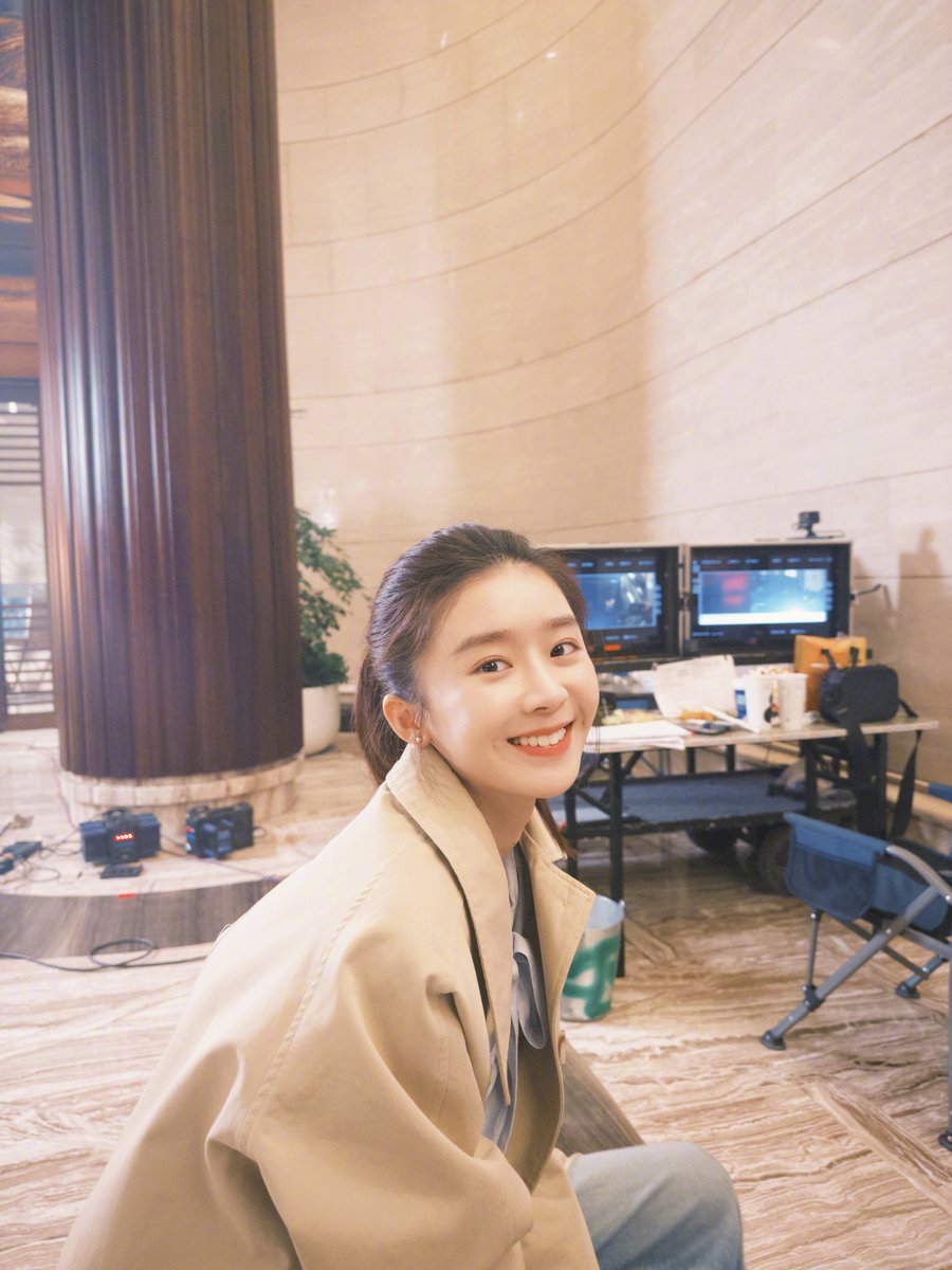 SongYiRenGlobal's tweet photo. YiRen's 06/22/25 Weibo photo update for #ActorsStandBy S3 finale ceremony. (2/2)
「 #SongYiRen ☆♡ #宋伊人」
#IreineSong
#演员请就位3
#ActorPleaseTakeYourPlace S3.
#EverybodyStandby S3 https://t.co/ky5HnlGAE1