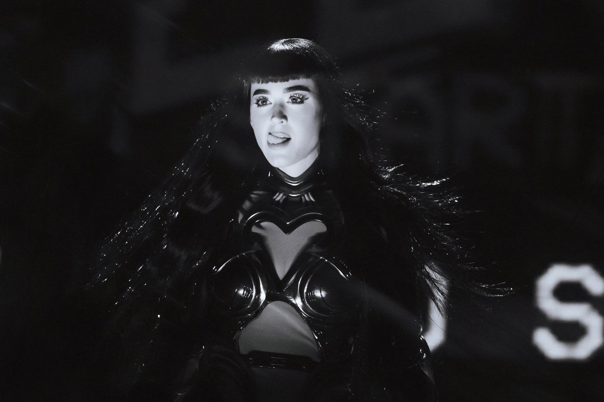 katyperry's tweet image. PERTH NIGHT 1‼️ (WE REALLY OUT HERE 🇦🇺)