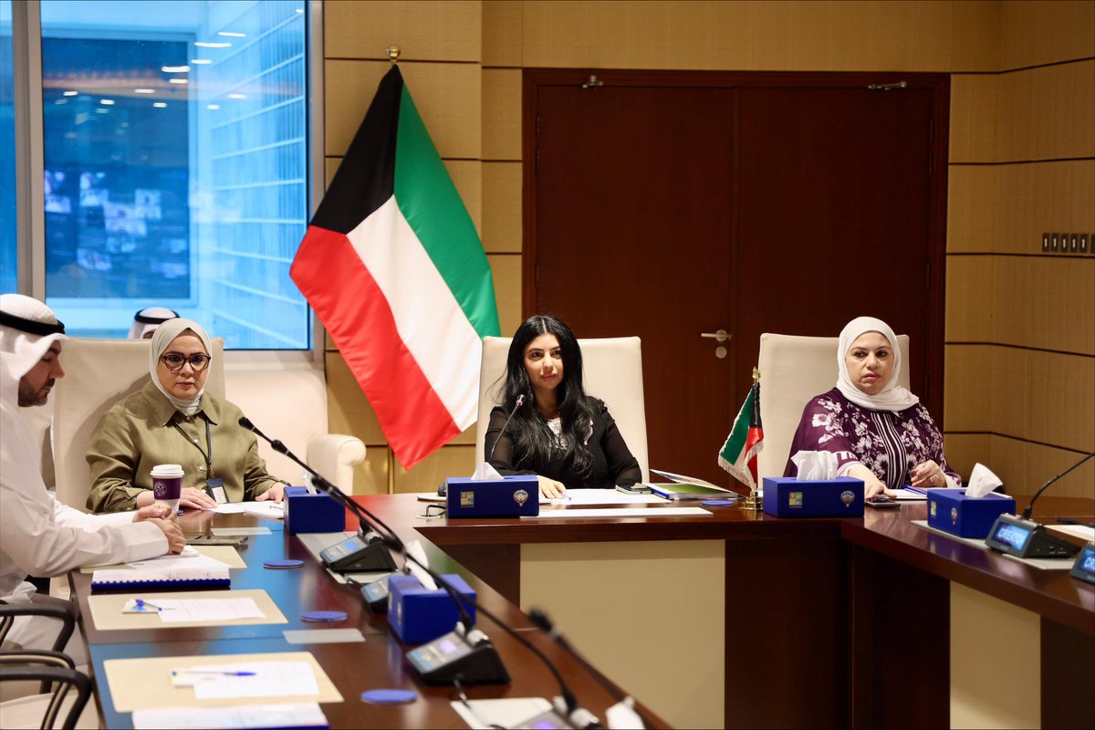 الهيئة العامة للبيئة: نتابع المستجدات البيئية وننسق مع الجهات المعنية لاتخاذ الإجراءات الاحترازية اللازمة

- أكدت تطوير آليات مشتركة لرصد أي تغيرات بيئية والتعامل معها بكفاءة

ow.ly/8QOI30sNtyA

#كونا #الكويت