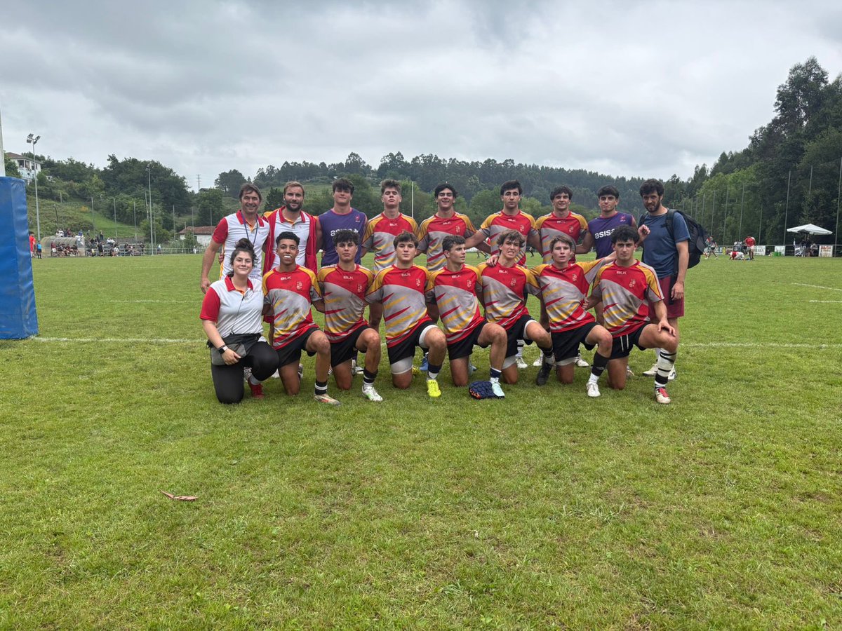 Estos chicos nos traen para Castilla y León la medalla 🥉 de bronce del Campeonato de España 🇪🇸 de Rugby de Selecciones Autonómicas de Rugby VII. Sois muy grandes, chicos! 

#CastillayLeon_es_Rugby