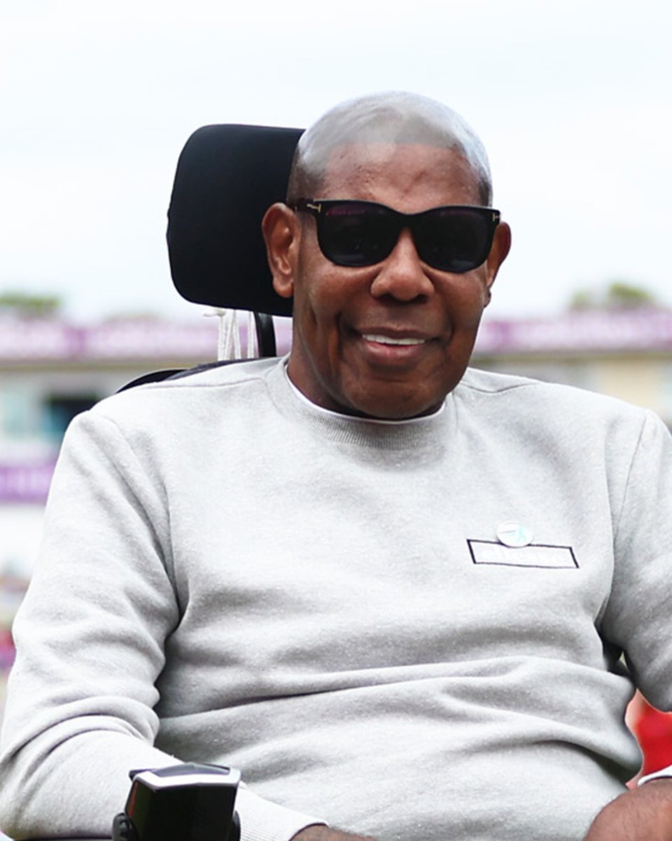 Middlesex_CCC's tweet photo. The thoughts of everyone at Middlesex Cricket are with the family and friends of David 'Syd' Lawrence, who has sadly passed away following his battle with Motor Neurone Disease.  

Our thoughts are also with @Gloscricket at this sad time.  

#OneMiddlesex https://t.co/FpRDk030qJ