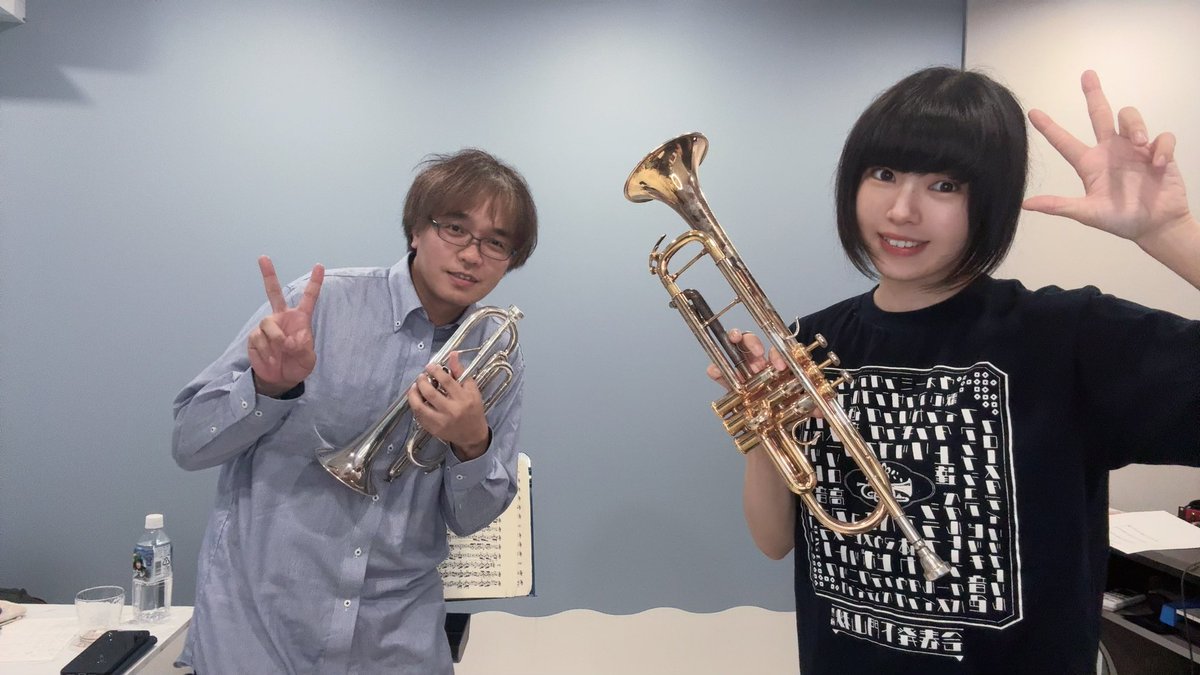 今日もお弟子さんの対面レッスンでした✨🎺

今日は昨日行った秋山門下検定小テストの答え合わせや無意識についやっちゃう癖の分析と改善方法、リップスラーを大好きになる道のりについてなどレッスンしました☺️🌸

徳島から東京まで来てくださっての秋山門下勉強会＆レッスン2daysお疲れ様でした‼️