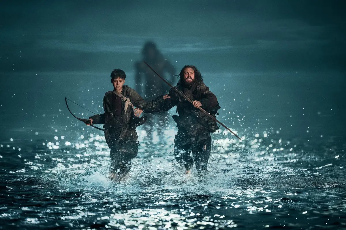 mike_vs_pereira's tweet image. The world-building in 28 YEARS LATER is a treat. Despite Boyle’s kinetic visuals & editing, a remarkable sense of geography is consistently maintained. The gleefully WTF climax will no doubt be divisive but only made me more excited to see where things go next. Pure cinema. 2/2