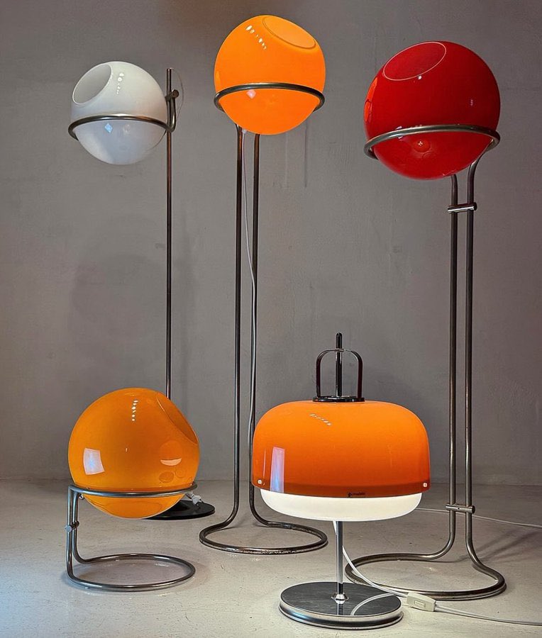 luusssso's tweet photo. Space Age era lamps by Hungarian glass artist Tibor Házi https://t.co/cJQUSRaoKH