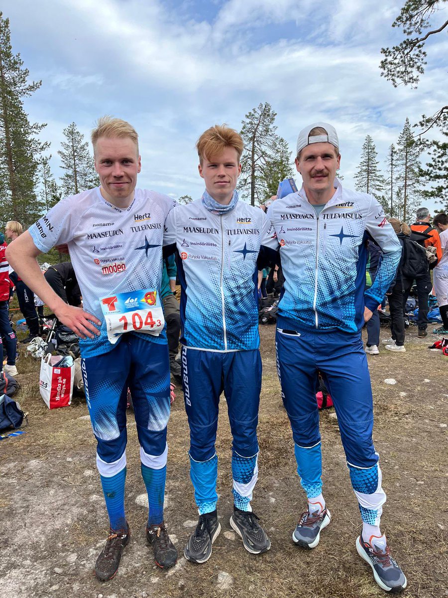 Suomen miehet viidenneksi maailmancupin avauskierroksen viestissä!

Joukkueessa suunnistivat Aaro Aho, Touko Seppä ja Olli Ojanaho.

🥇 Ruotsi
🥈 Norja
🥉 Ranska

Tulokset: r.emit.live/followfull.php…

Kuva: Jari Sipilä
