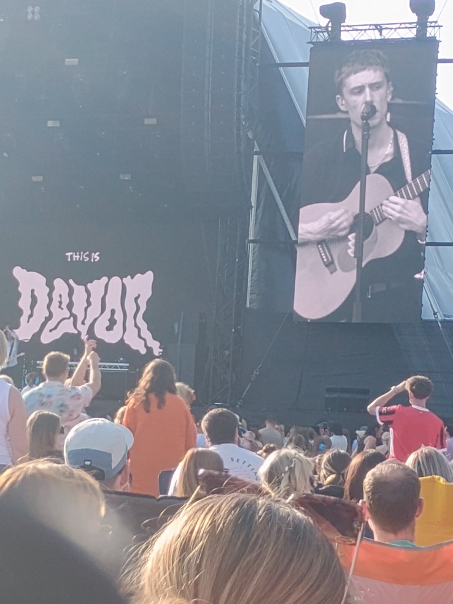 <a href="/devontheplace/">DEVON</a> Great to see local lads from the Forest of Dean supporting Mcfly at Westonbirt.