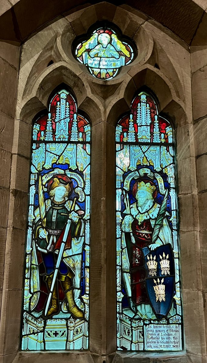 simonjveardley's tweet photo. Saints Alban and Edward - Holy Trinity, #Capenhurst, #Cheshire
#StainedGlassSunday https://t.co/BuXfUhLos7