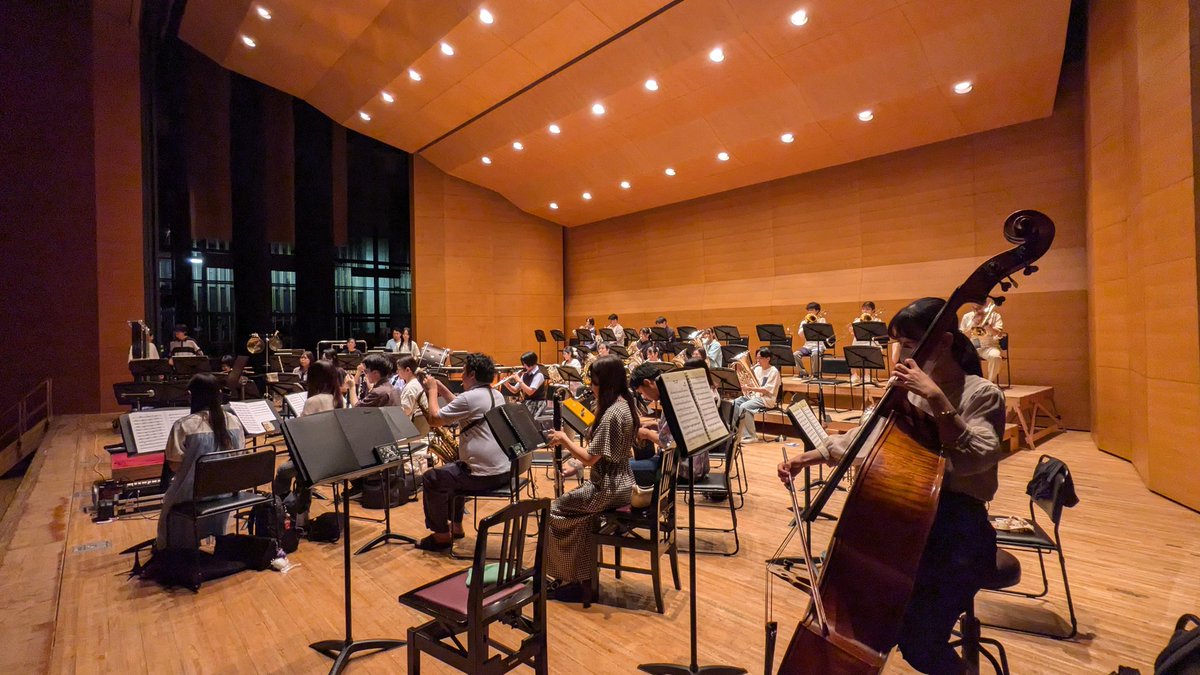 【今日は… 】

ホール練でした🥁

#板橋区吹奏楽団 #板吹 #いたすい  #板橋