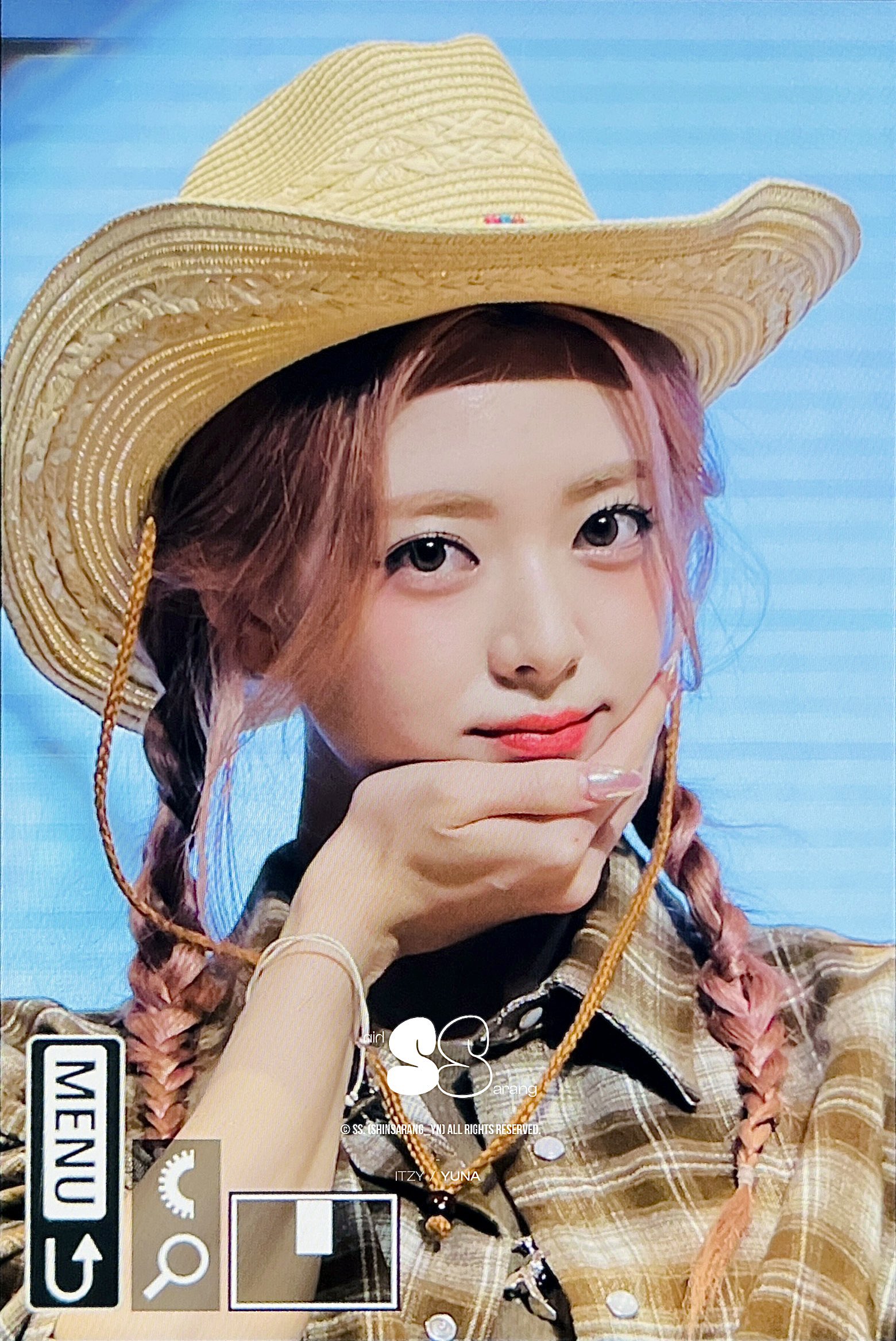 ITZY - ITZY × Z-beat ユナ 公式 激レア ITZY - ITZY × Z-beat ユナ 公式 激レアの通販 by yeji's shop