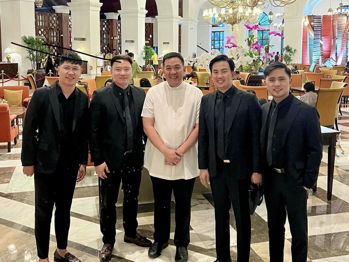 Marc_Will's tweet image. 18 June 2025

Reunion with the PICPA Pampanga Chapter officers before I presided over the Holy Mass at PICPA Ball Graduation and Recognition Night.

#PICPA-Philippine Institute of Certified Public Accountants #ValuesAboveAll
