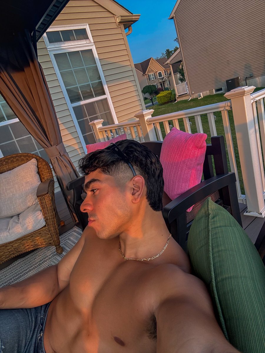 jo santiago tweet media