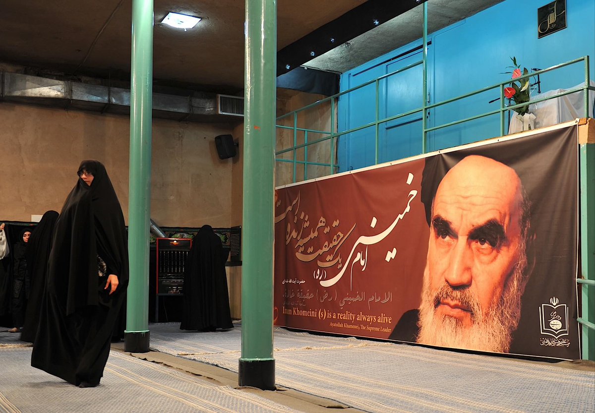 Americanii spun că au făcut una cu pământul toate cele 3 baze importante pentru programul nuclear ☢️ iranian. 125 de avioane, inclusiv câteva B-2 folosite ca momeală, au participat la operațiunea de noaptea trecută. Avioane B-2 au lovit cu bombe de peste 13 tone GBU-57 Fordow și