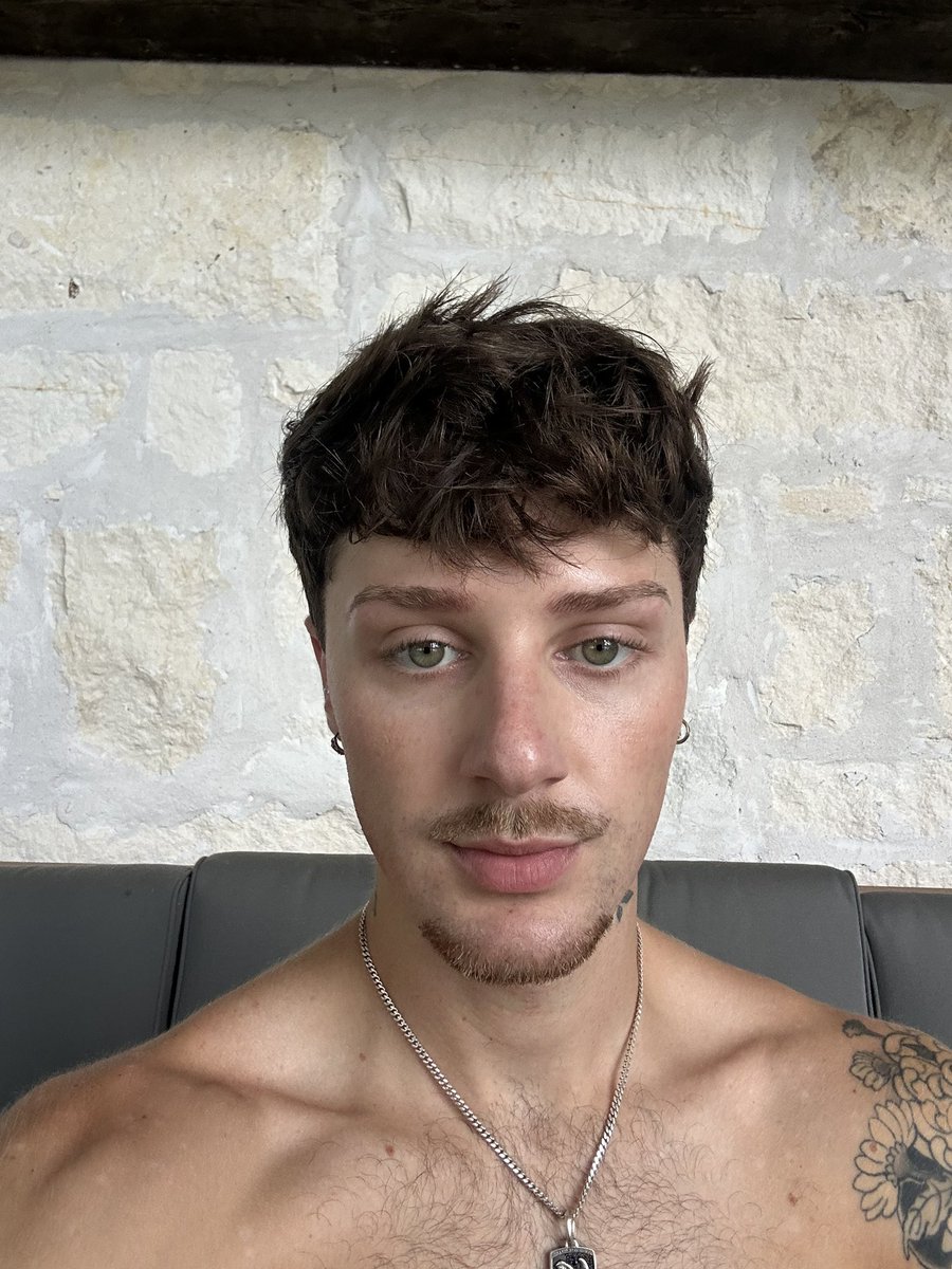 morning !! (say it back in my dms)