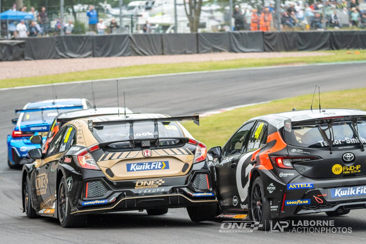 Laborne Action Photos 📸 tweet media