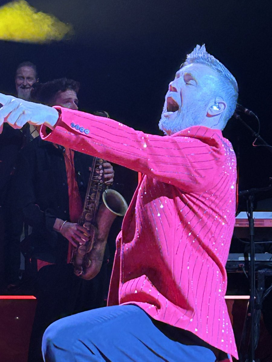 riverside1972's tweet photo. @GaryBarlow The greatest night at Stockton Globe! Hopefully we’ll see you there again soon https://t.co/WCRlrRyRhN
