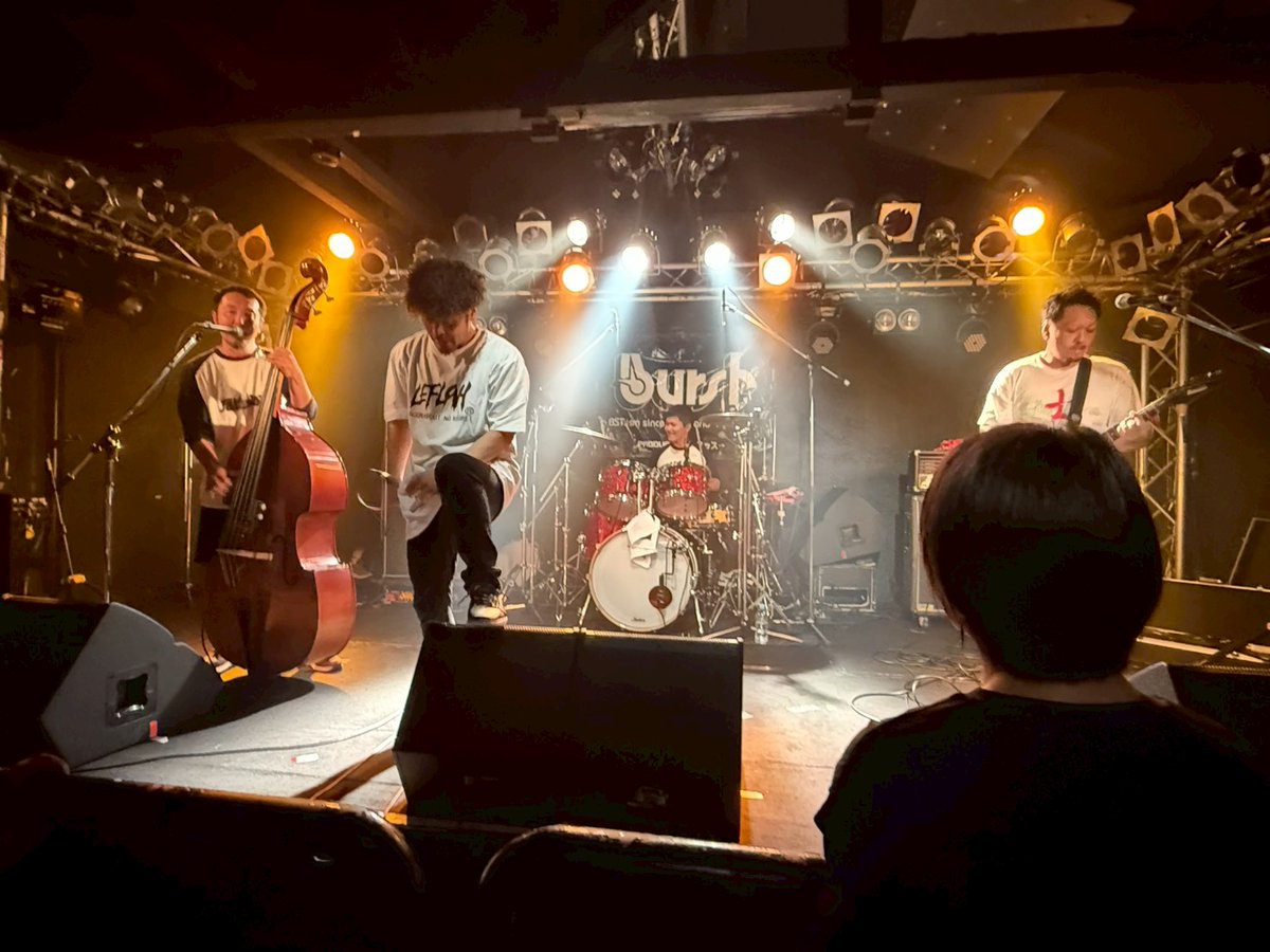 chanchi_1582's tweet photo. あうんとサルタナはあたしの高校生
青春時代のヒーローであります
本当に好きすぎて死にそう
どうしよう（笑）（笑）　　
セトリもらったけどラミネートミスってジャバラになったんでまたやって下さいお願いします（小声） https://t.co/jz4Nisg1IQ