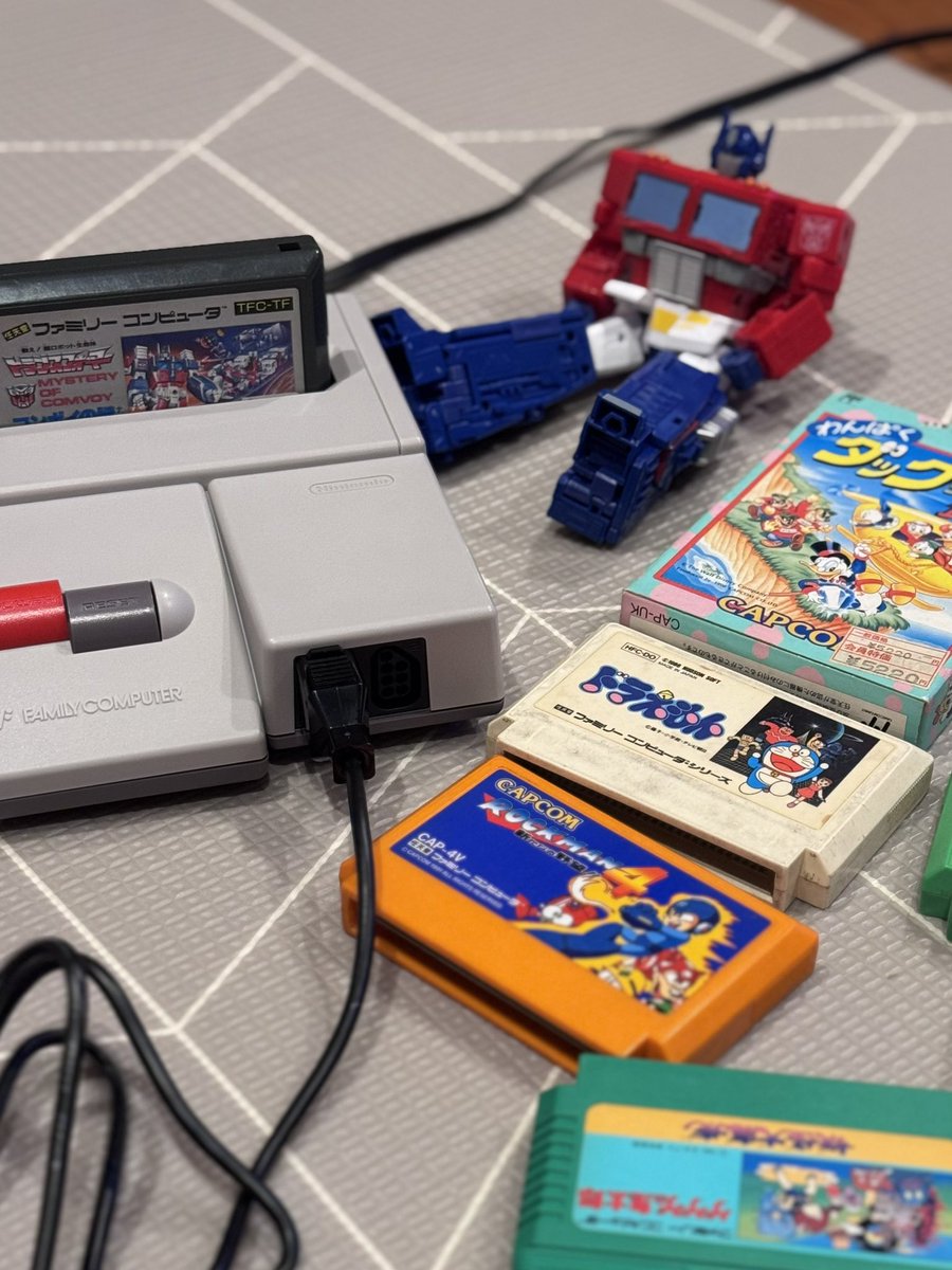 strmtrprs's tweet photo. やりたいゲームを選んでもらったけど何ひとつ1ステージもクリアできずw
ソニック2は3ステージクリアしてた😳
#ファミコン #レトロゲーム #ワギャンランド #コンボイの謎 #ソニックザヘッジホッグ2 #メガドライブミニ https://t.co/BdZ7L6lKcZ